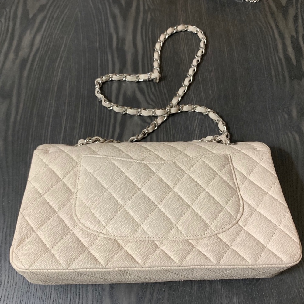Cream Classic Small Flap Chanel Bag - Picture 3 of 4